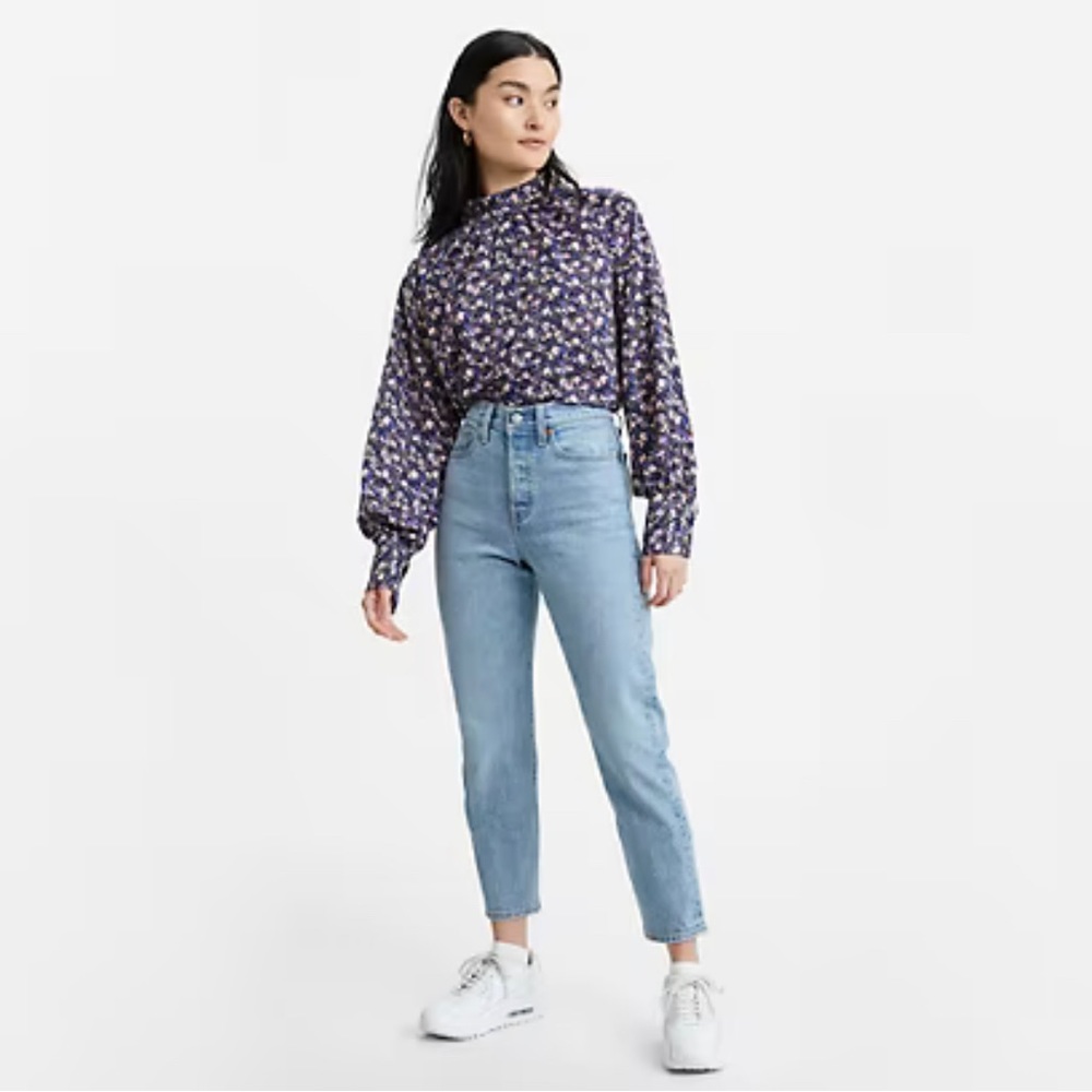 Levi’s Women’s Premium Wedgie Icon Fit Jeans in Tango Light